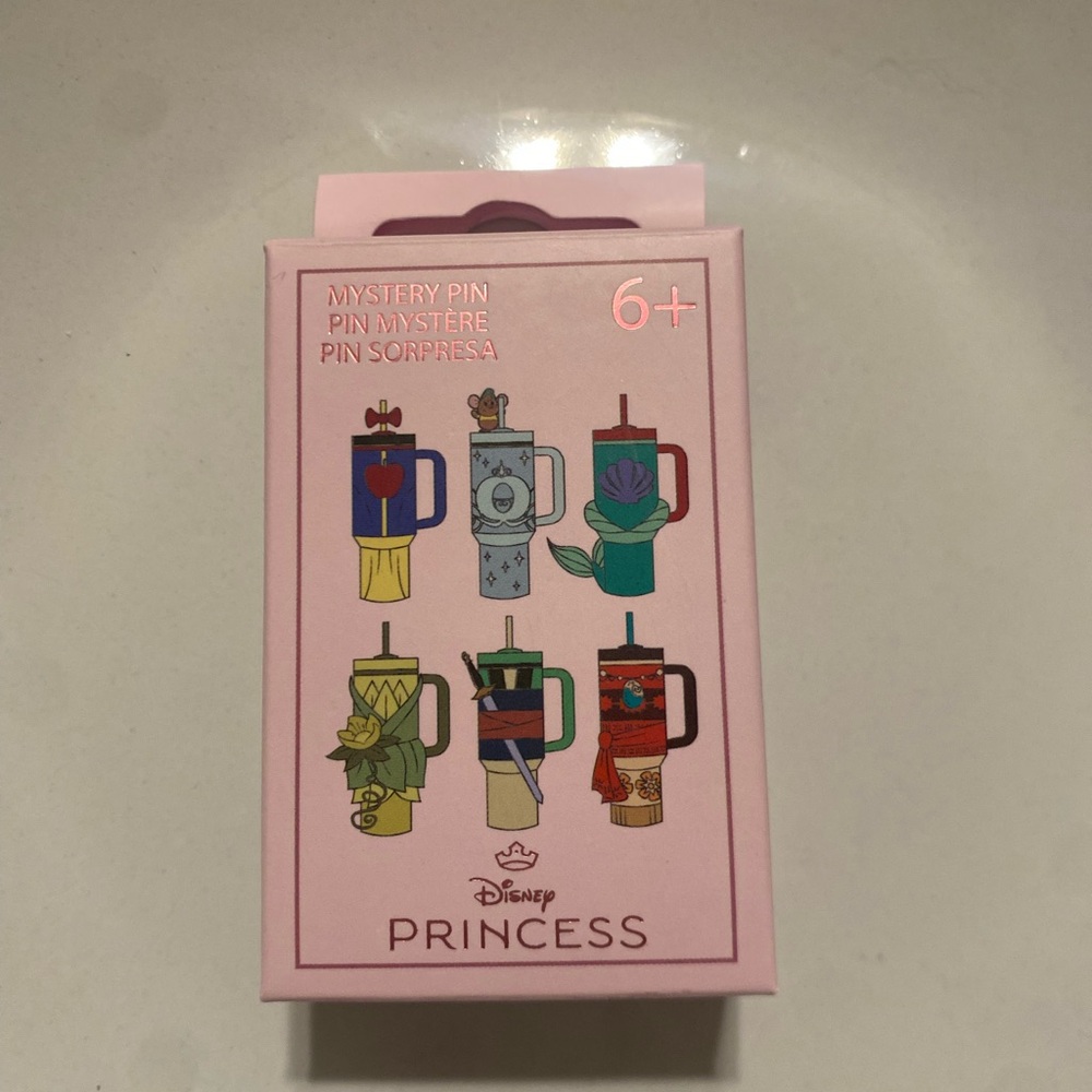 Disney Princess mystery pin tumbler “Little Mermaid” Ariel - Picture 2 of 7